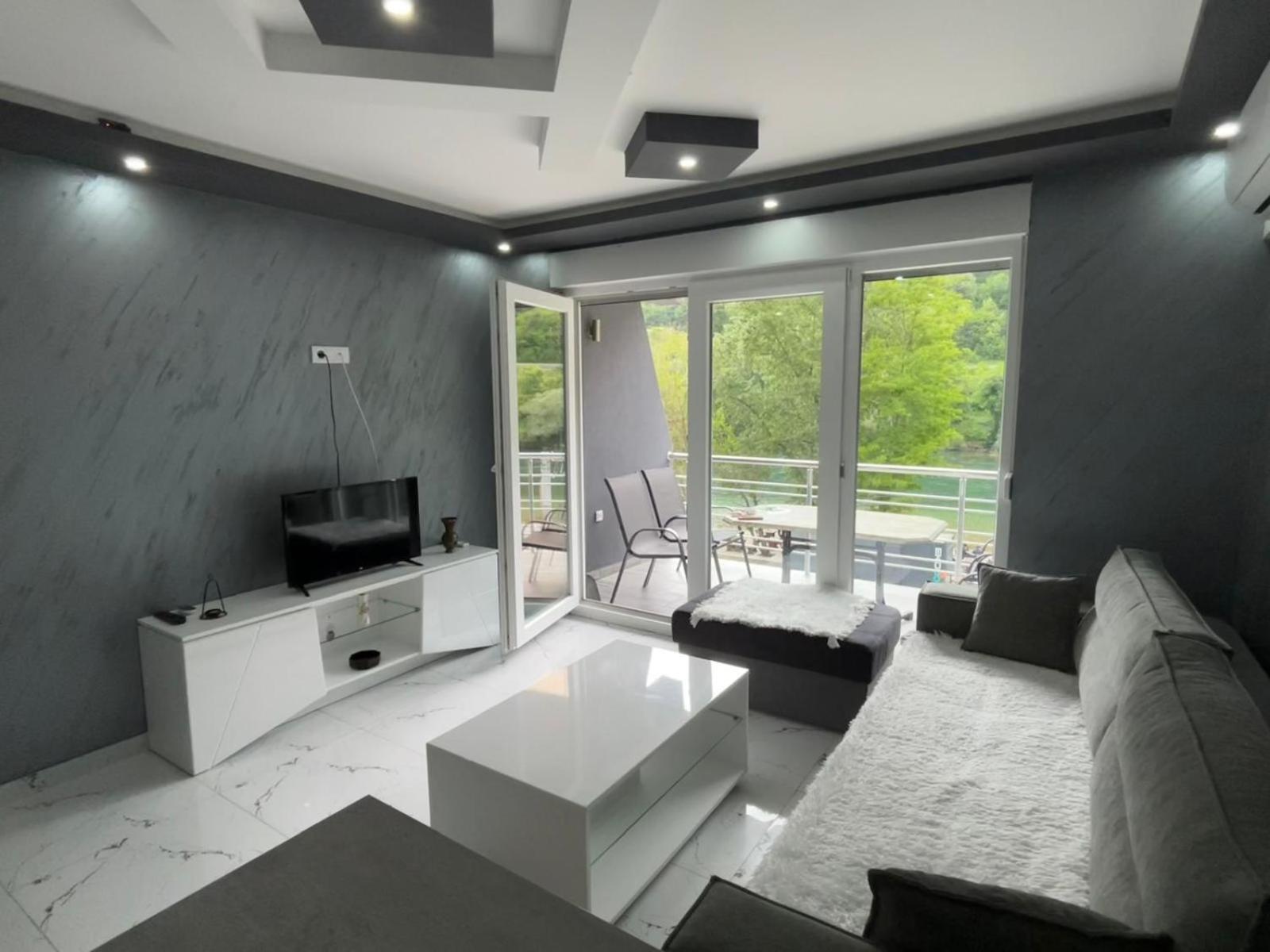 Zlatna Plaza Apartamento Bratunac Quarto foto